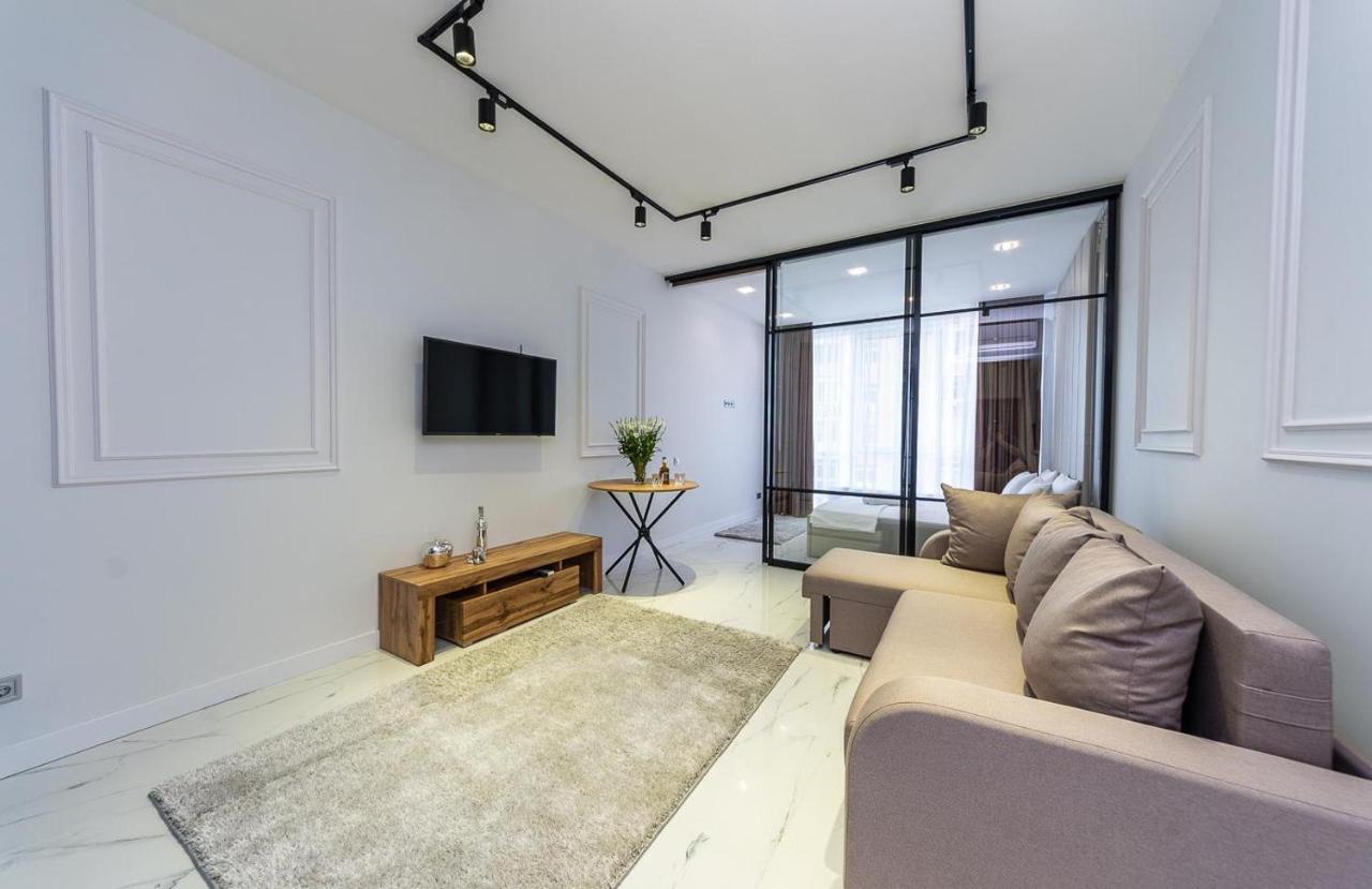 קייב Fashionable Apartments. Smartplaza Metro Minskaya. Obolon מראה חיצוני תמונה