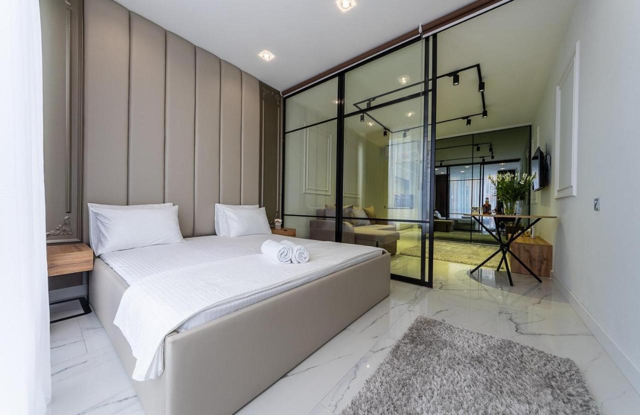 קייב Fashionable Apartments. Smartplaza Metro Minskaya. Obolon מראה חיצוני תמונה